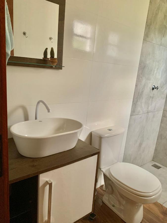 Chale Com Jacuzzi Vista Do Lago Alexania المظهر الخارجي الصورة
